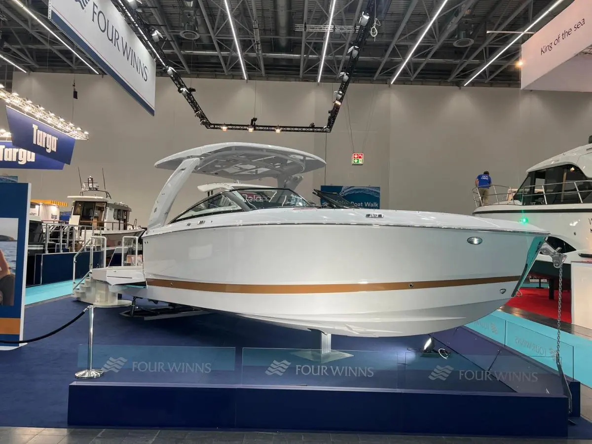 Thumbnail von Four Winns H9