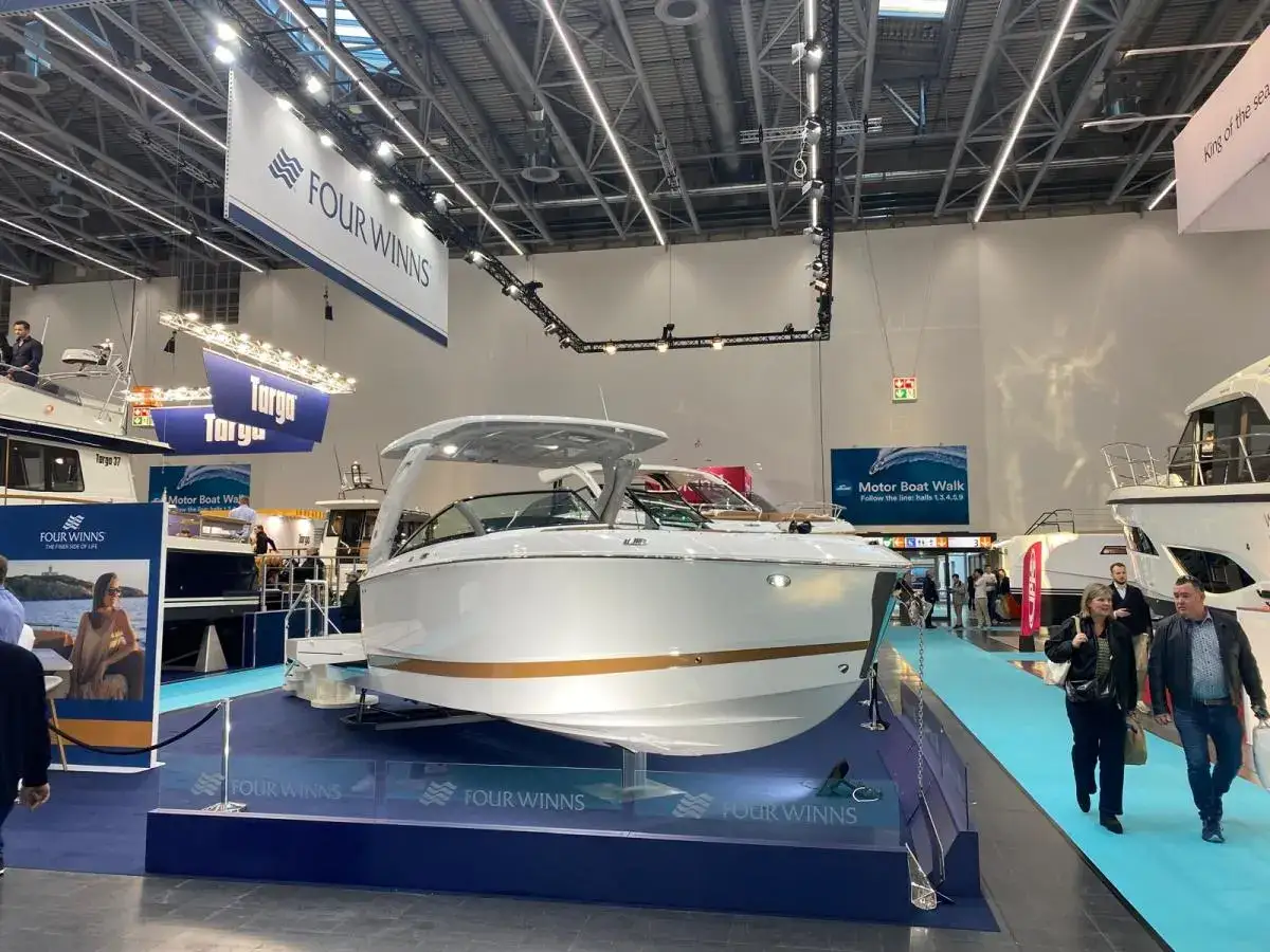 Thumbnail von Four Winns H9