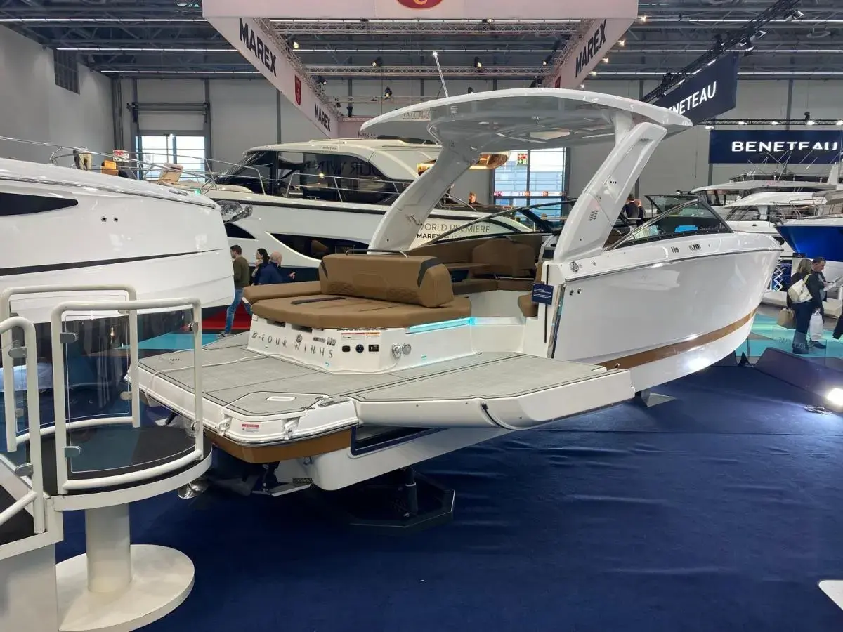 Thumbnail von Four Winns H9