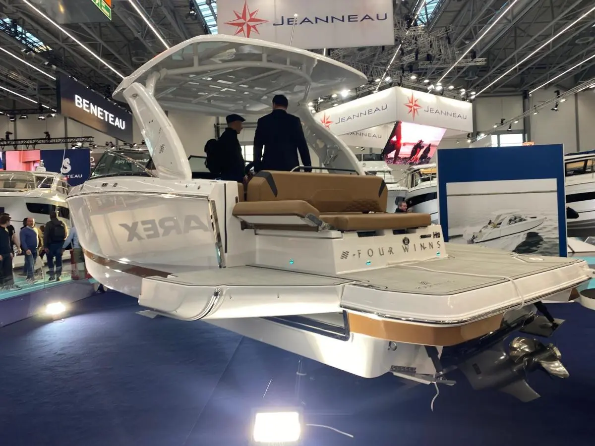 Thumbnail von Four Winns H9