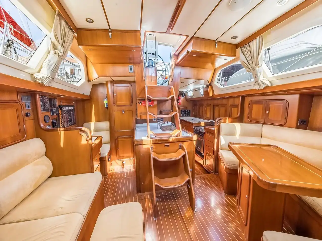 Thumbnail von Tayana 48 Deck Saloon