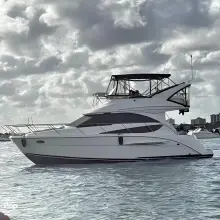 Thumbnail von Meridian 341 Sedan