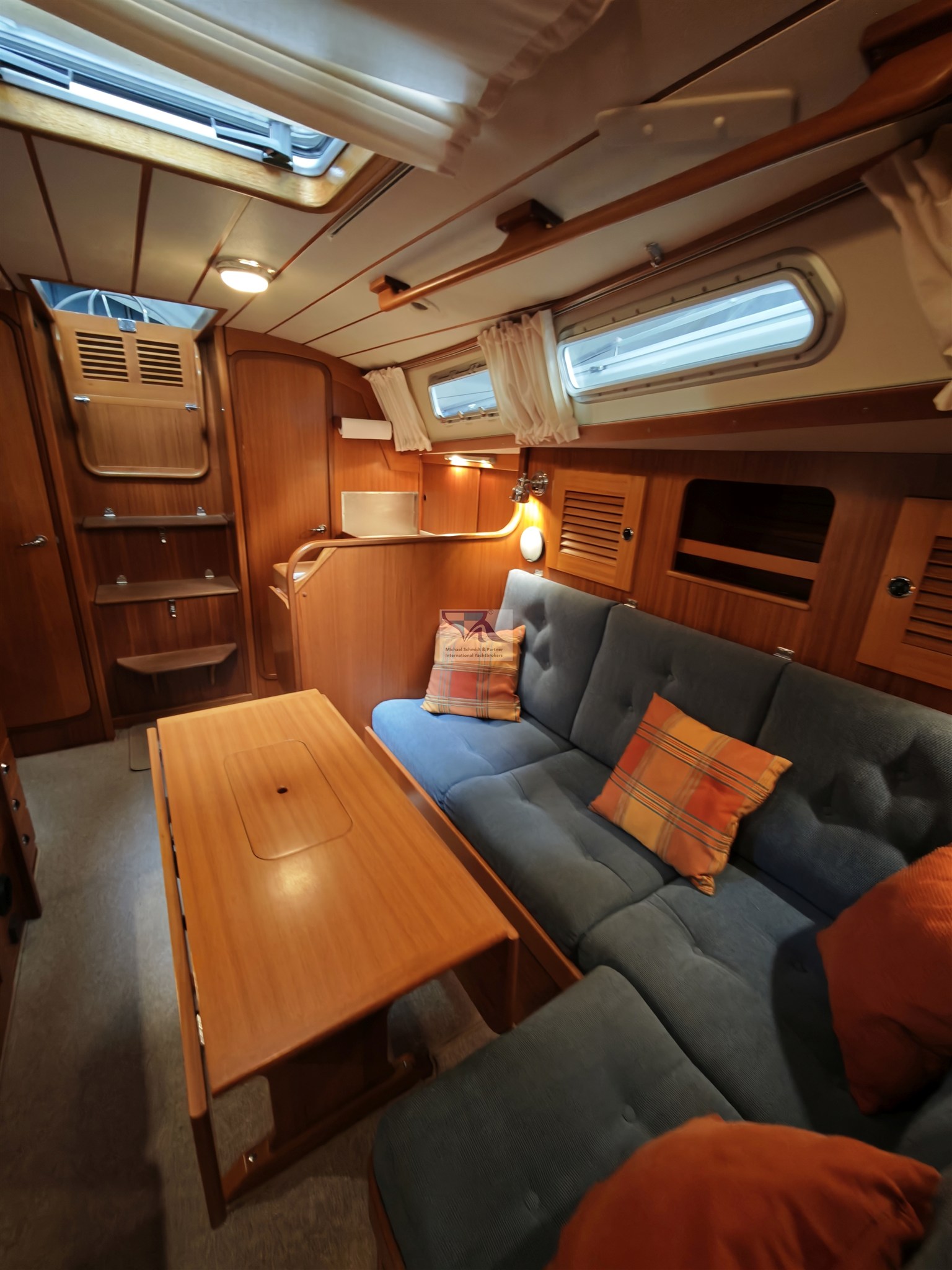 Thumbnail von Hallberg Rassy 34