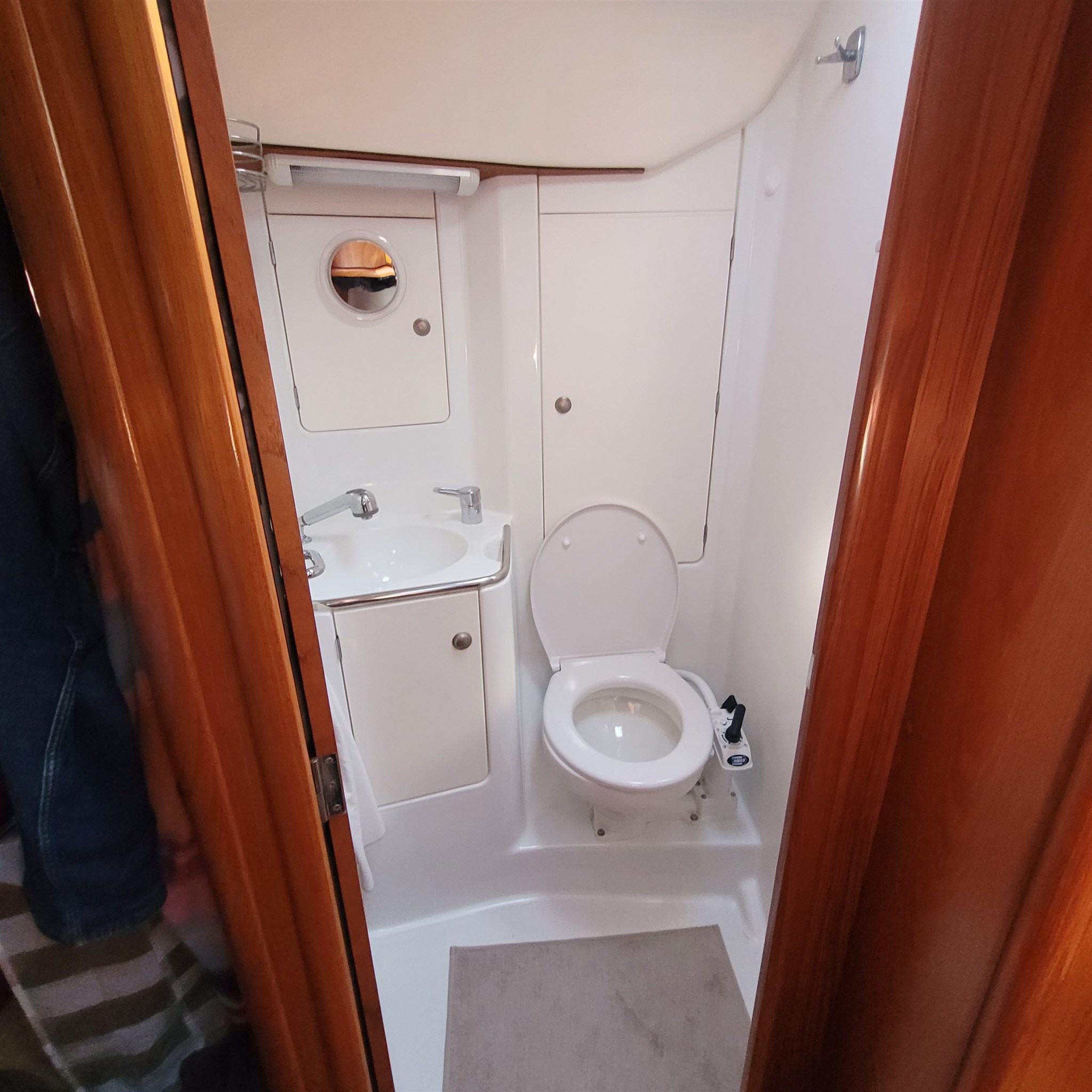 Thumbnail von Jeanneau Sun Odyssey 40 DS