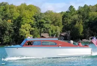 Higgins Deluxe Sedan Cruiser