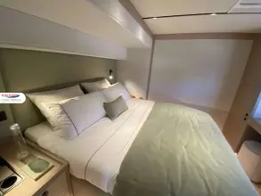 Thumbnail von Lagoon Eighty 2