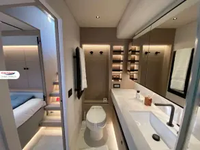 Thumbnail von Lagoon Eighty 2