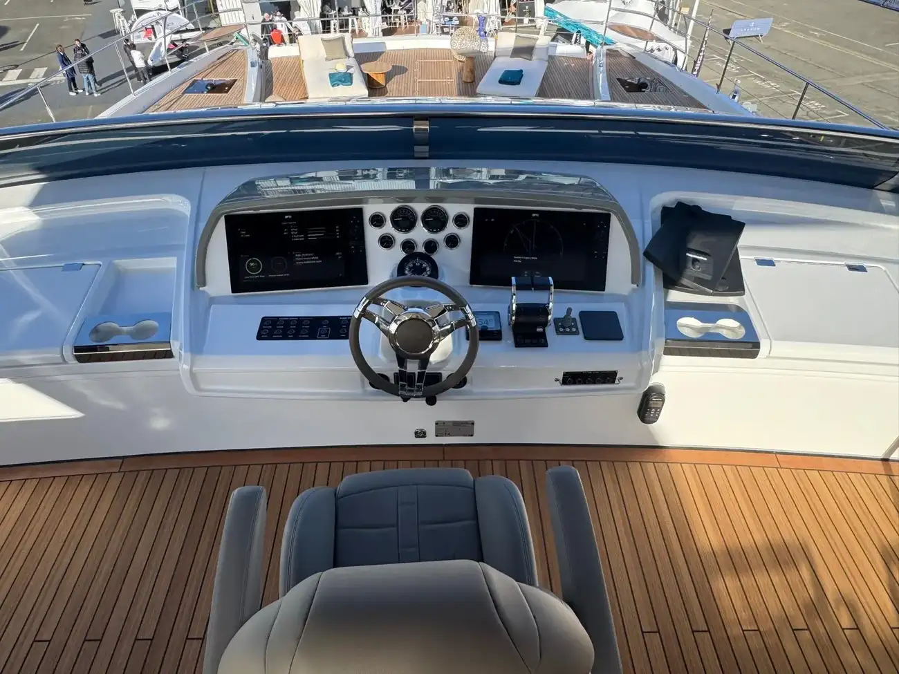 Thumbnail von Lagoon Eighty 3