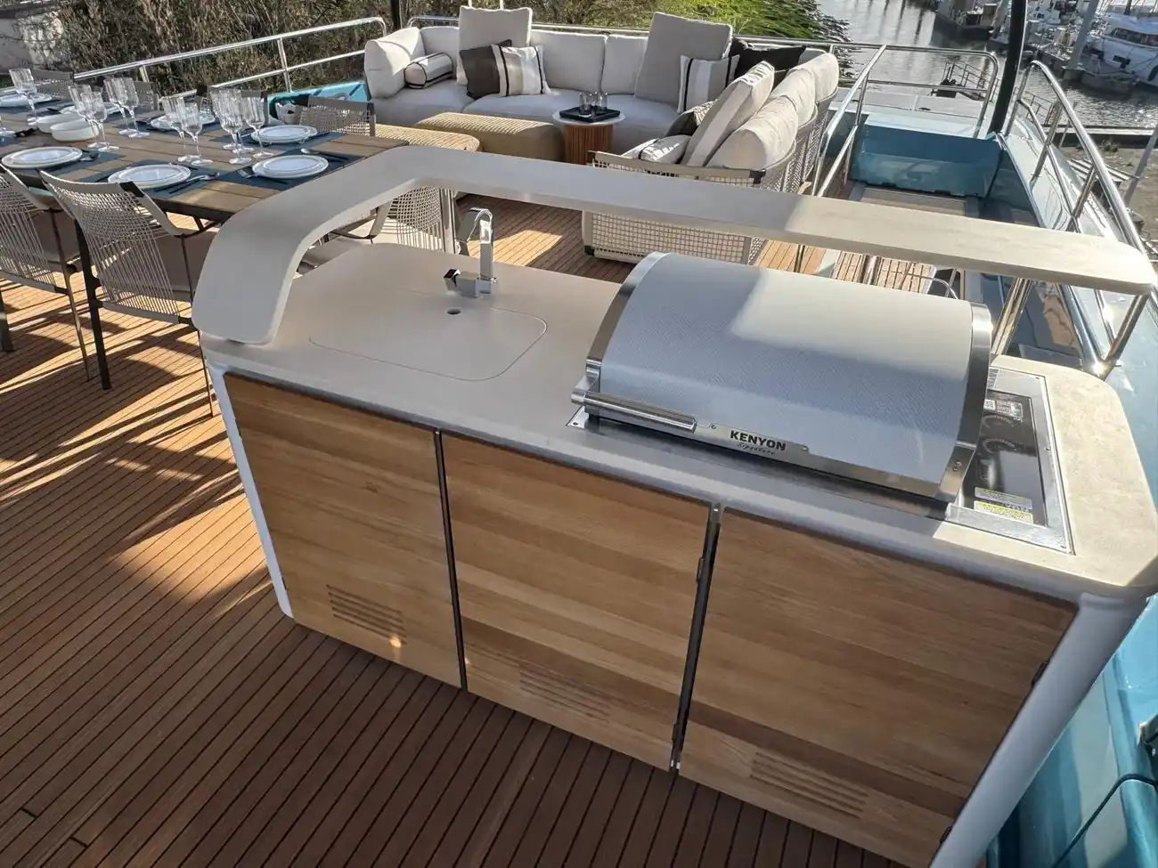 Thumbnail von Lagoon Eighty 3