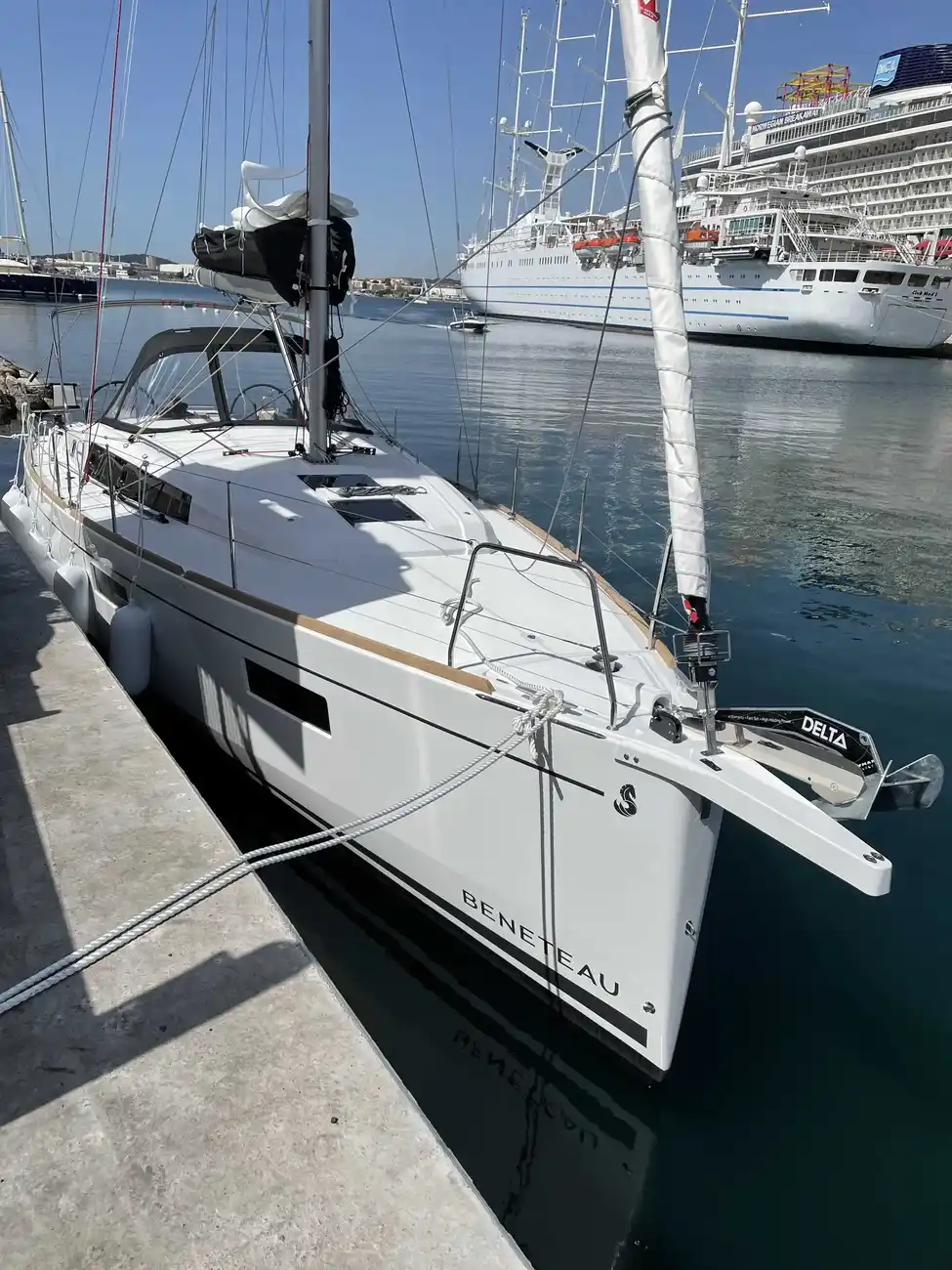 Beneteau Oceanis 38.1