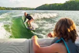 Thumbnail von Sea Ray SDX 230 Surf