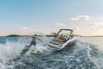 Thumbnail von Sea Ray SDX 250 Surf