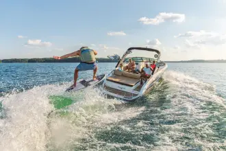 Thumbnail von Sea Ray SDX 250 Surf