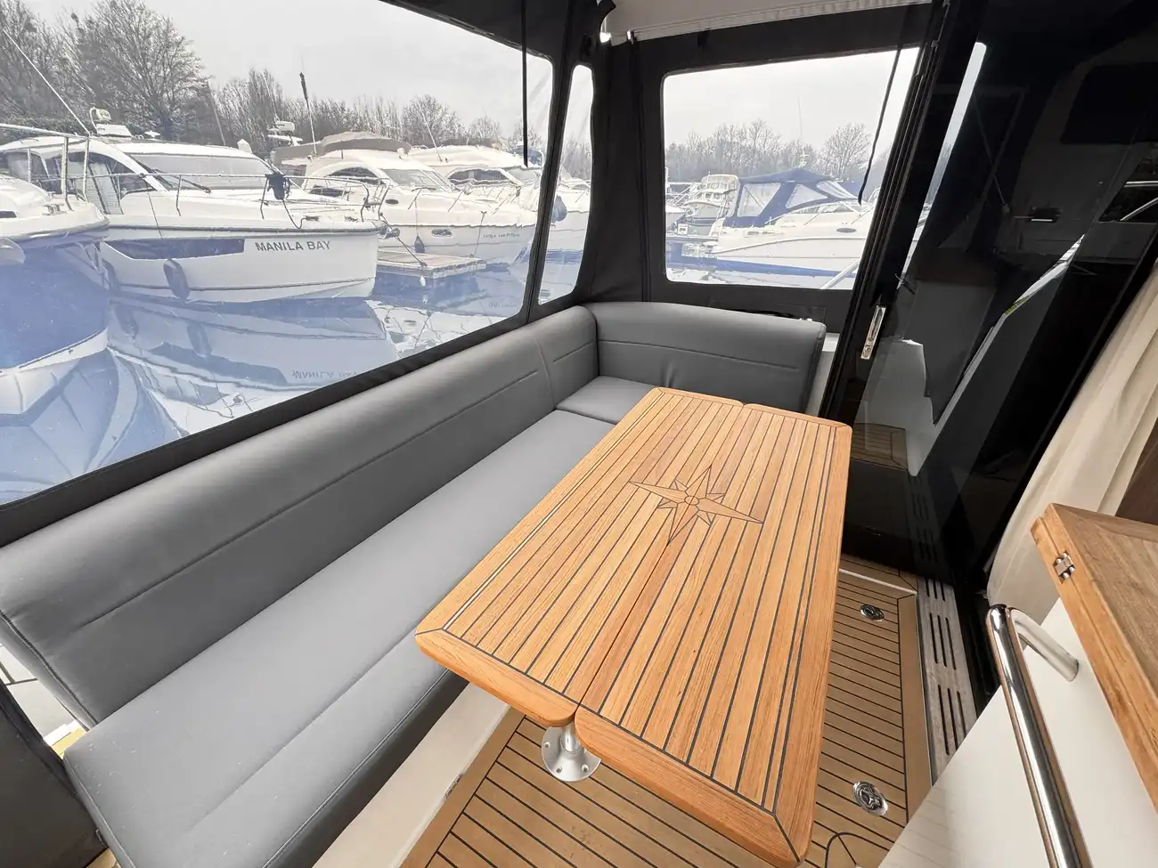 Thumbnail von Sealine C330 Vynikající příklad