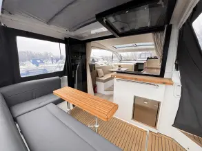 Thumbnail von Sealine C330 Vynikající příklad