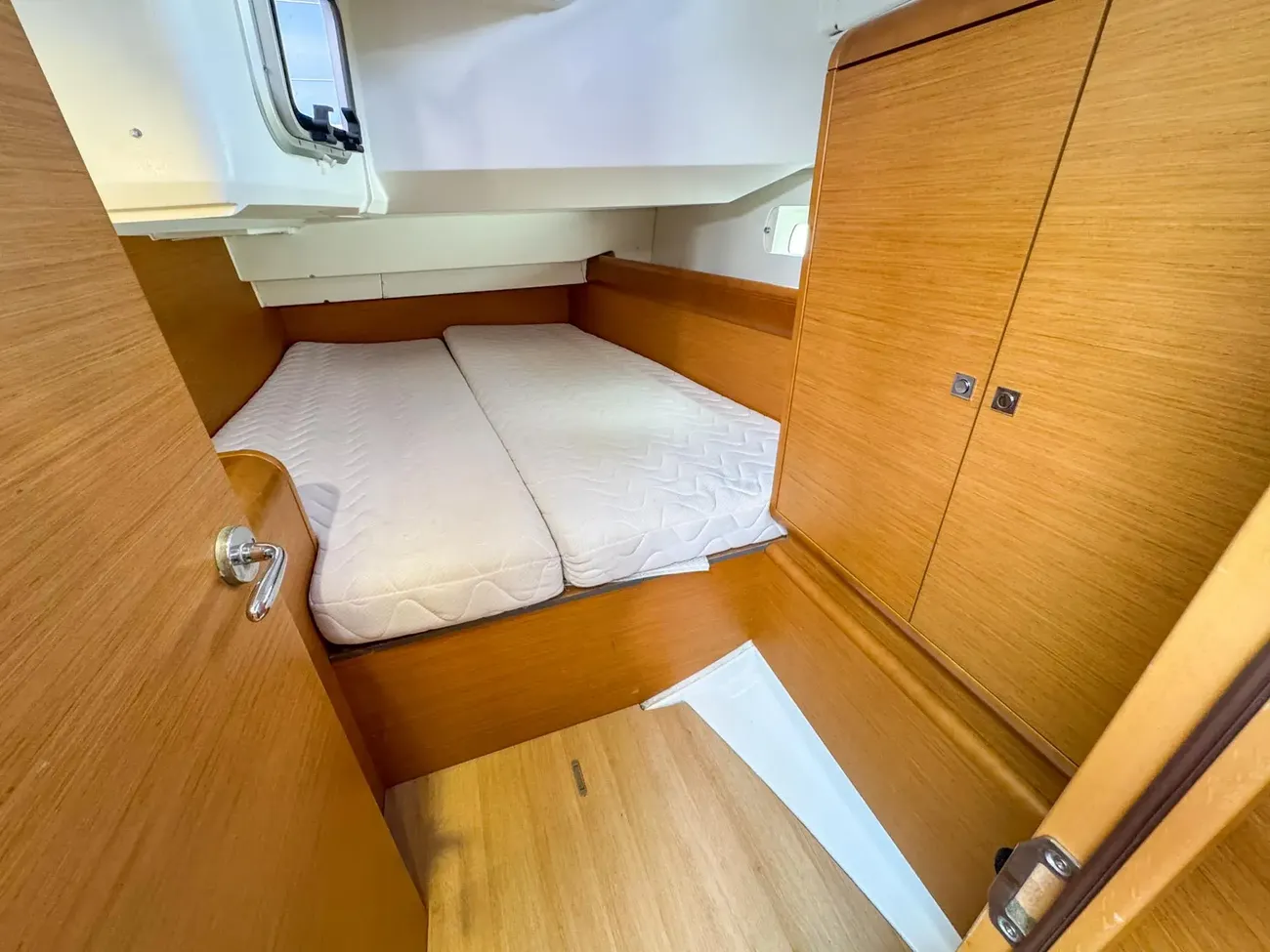 Thumbnail von Jeanneau Sun Odyssey 439 Jubilation