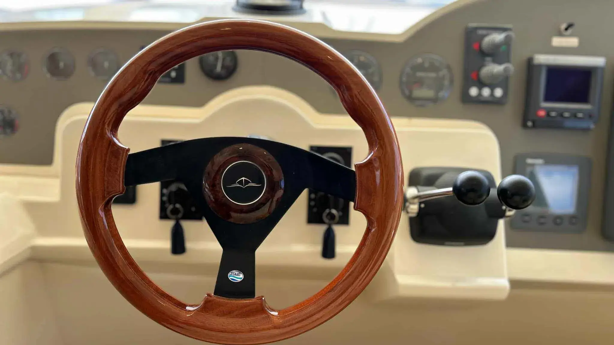 Thumbnail von Sealine F425 Oceanstar