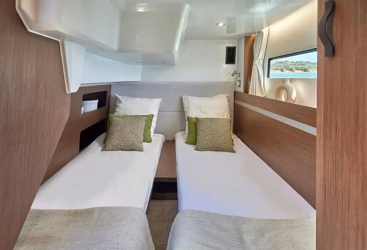 Thumbnail von Beneteau Antares 12