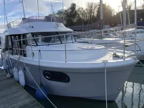 Thumbnail von Beneteau Swift Trawler 30 Ultra Violet