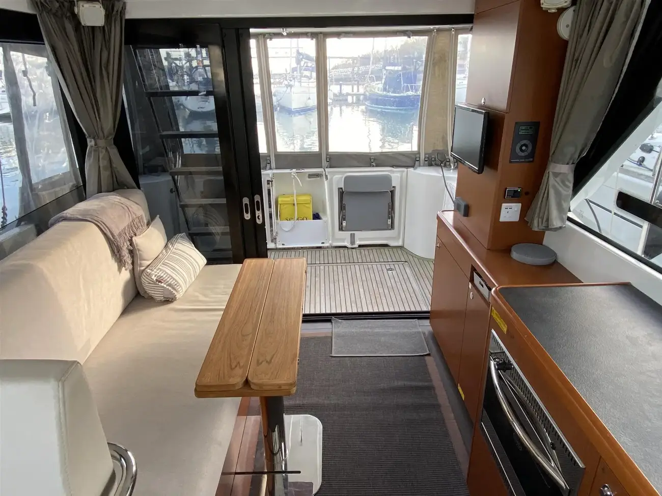 Thumbnail von Beneteau Swift Trawler 30 Ultra Violet