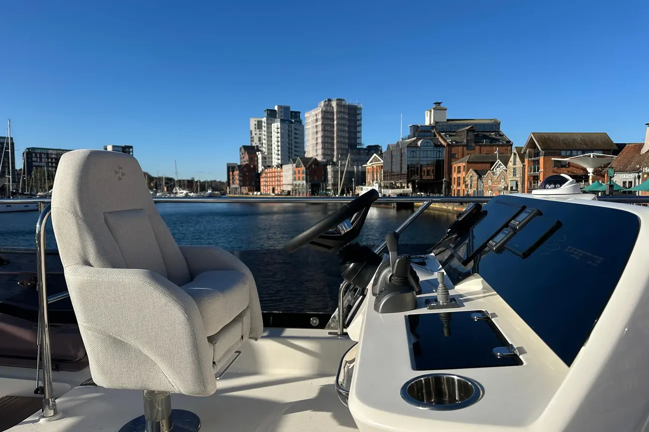 Thumbnail von Prestige F4.9 NEUER BESTAND SOFORT VERFÜGBAR