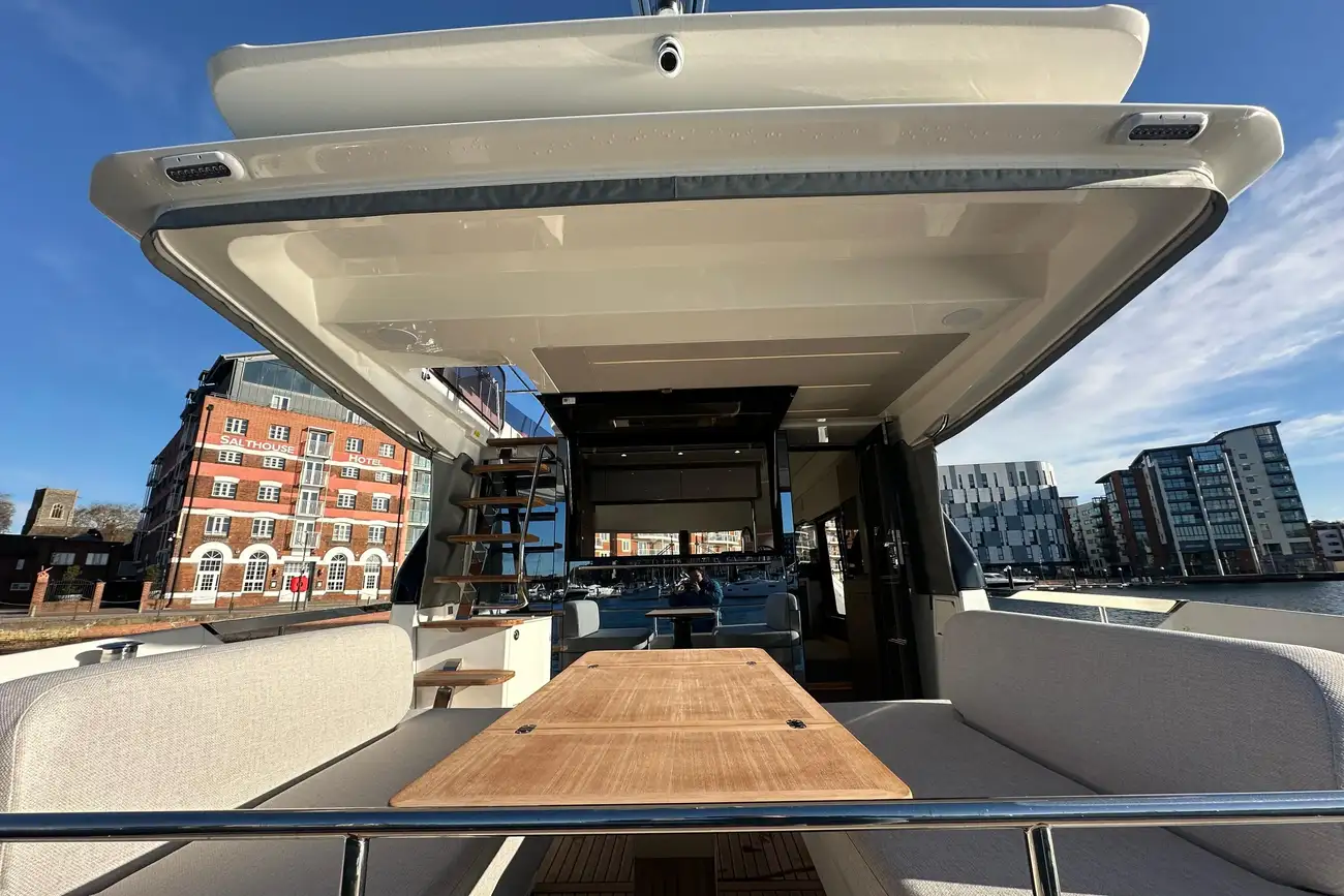 Thumbnail von Prestige F4.9 NEUER BESTAND SOFORT VERFÜGBAR