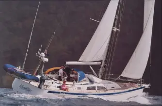 Thumbnail von Hallberg-Rassy 44 TAM LIN
