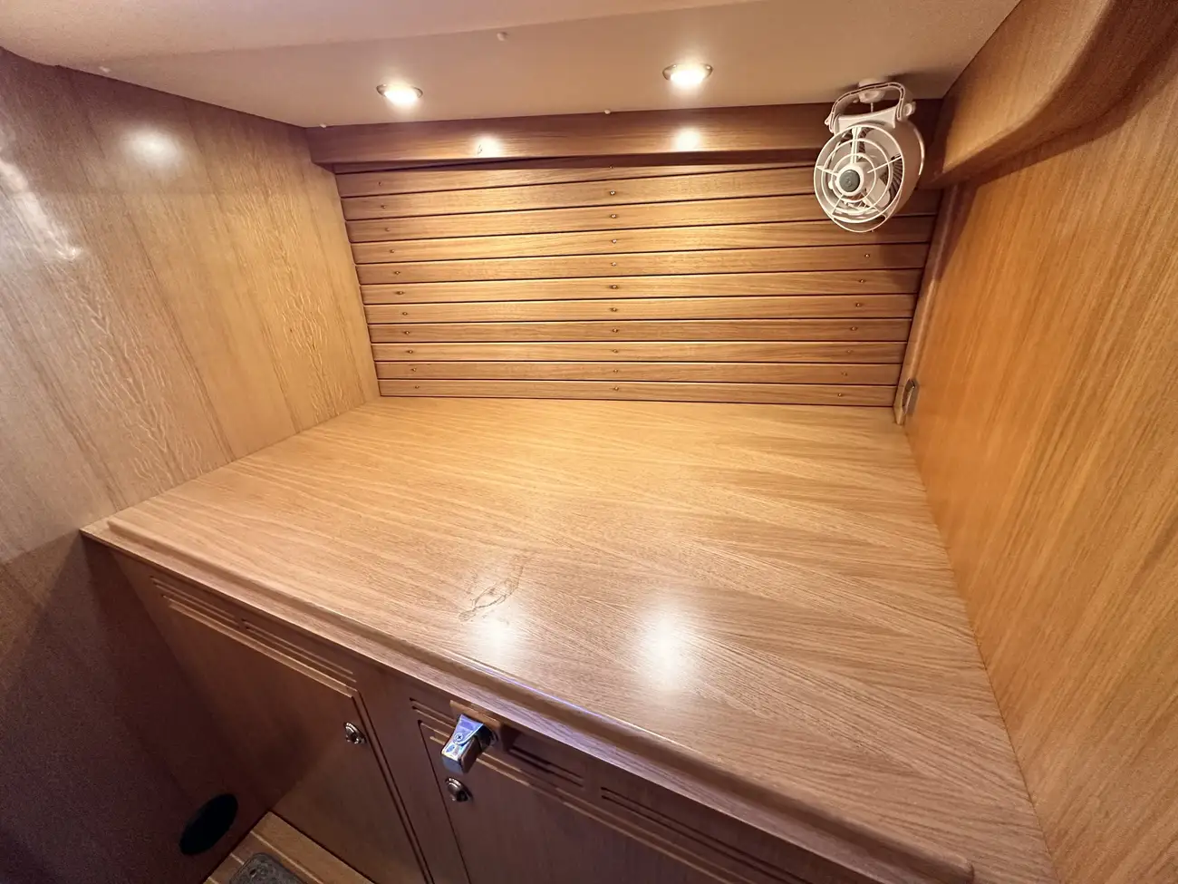 Thumbnail von Hallberg-Rassy 44 TAM LIN