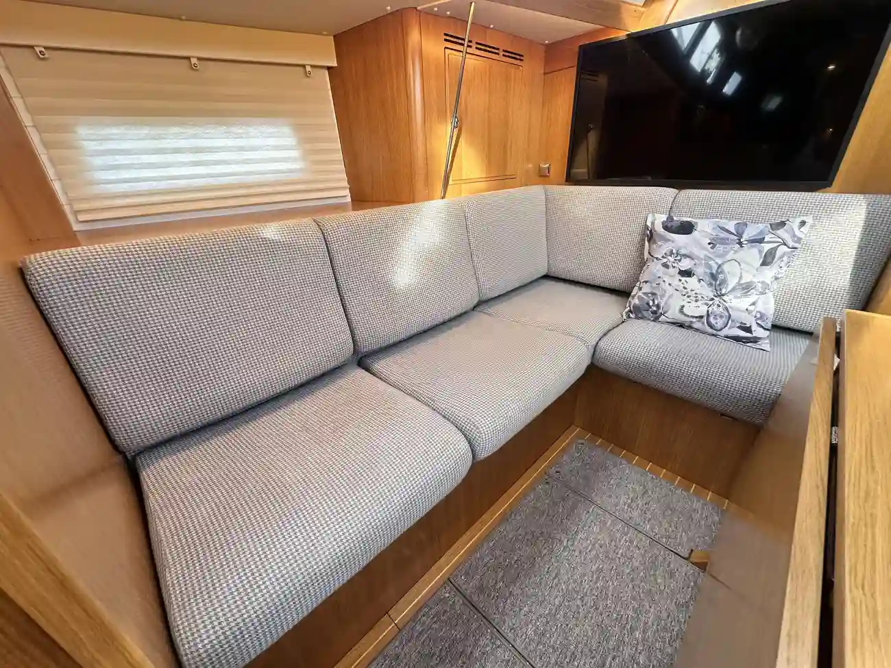 Thumbnail von Hallberg-Rassy 44 TAM LIN