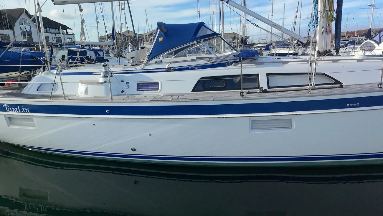 Thumbnail von Hallberg-Rassy 44 TAM LIN