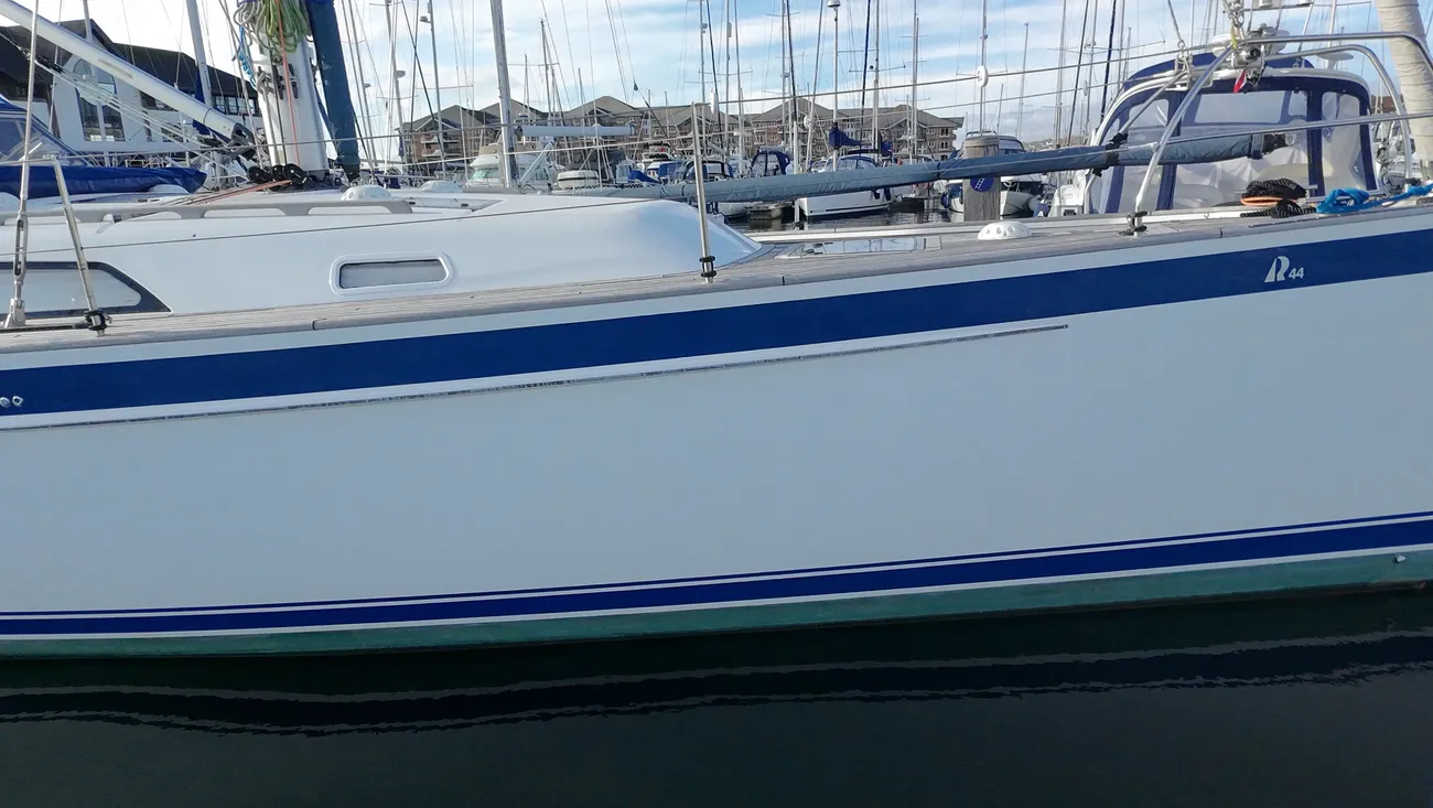 Thumbnail von Hallberg-Rassy 44 TAM LIN