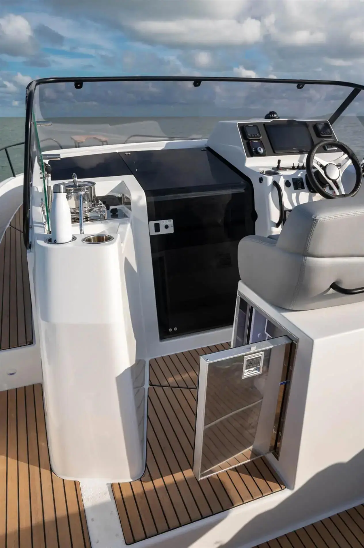 Thumbnail von Beneteau Flyer 9 Sundeck