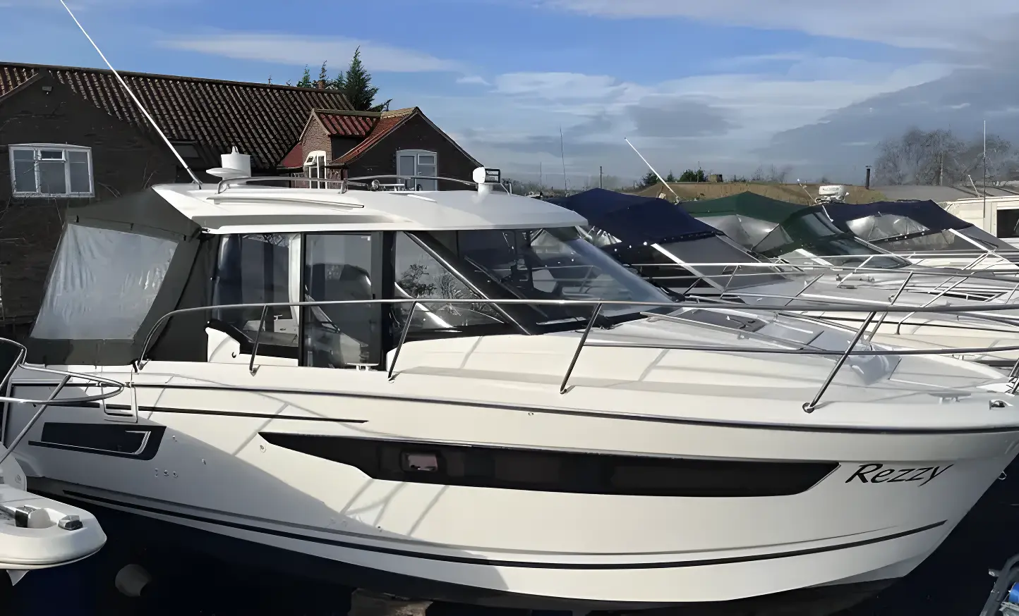 Jeanneau Merry Fisher 895