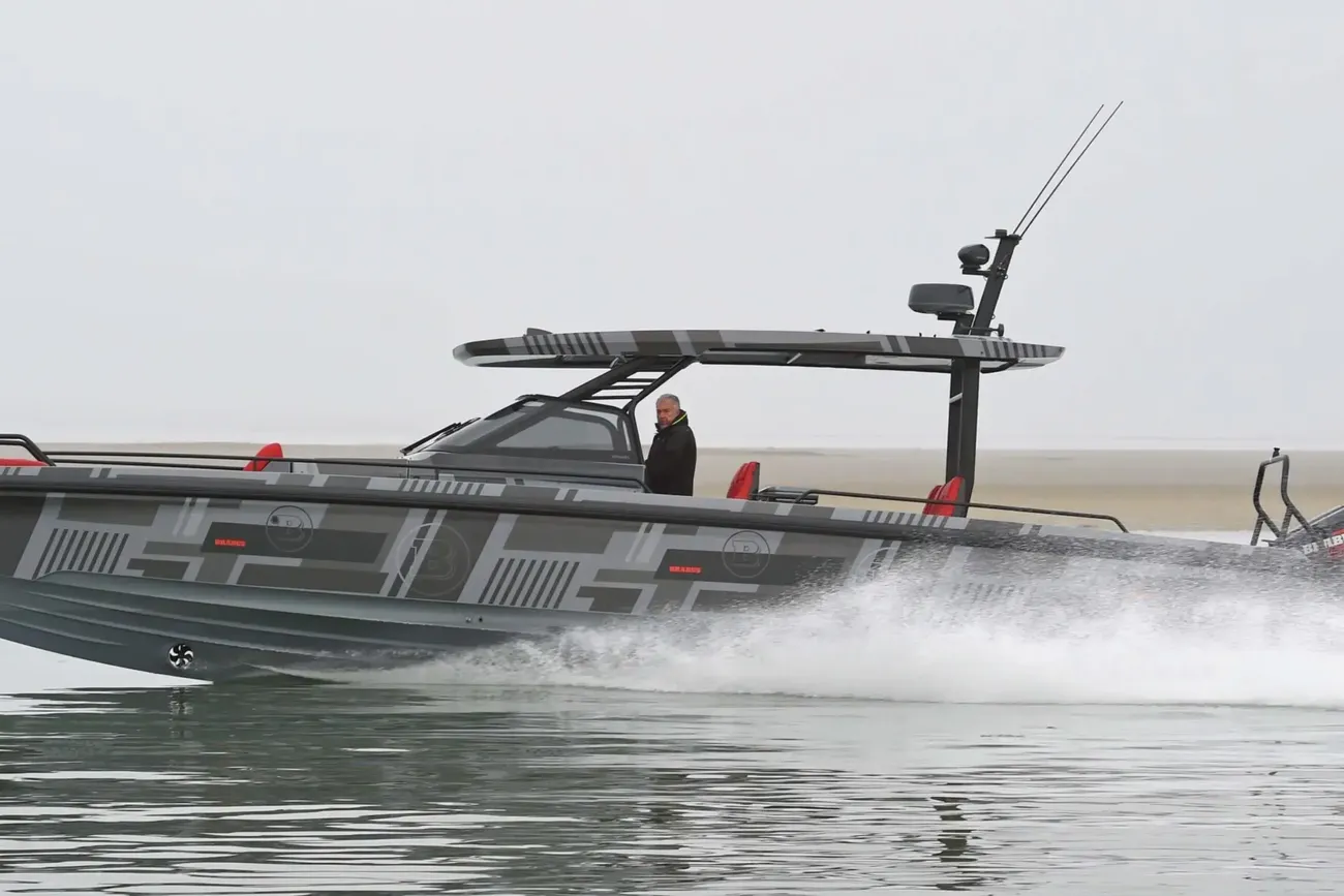 Thumbnail von Brabus Shadow 900 Sun-Top