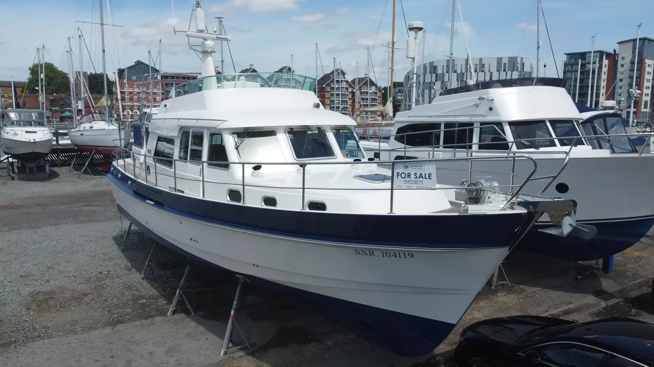 ハーディ・コモドール 42