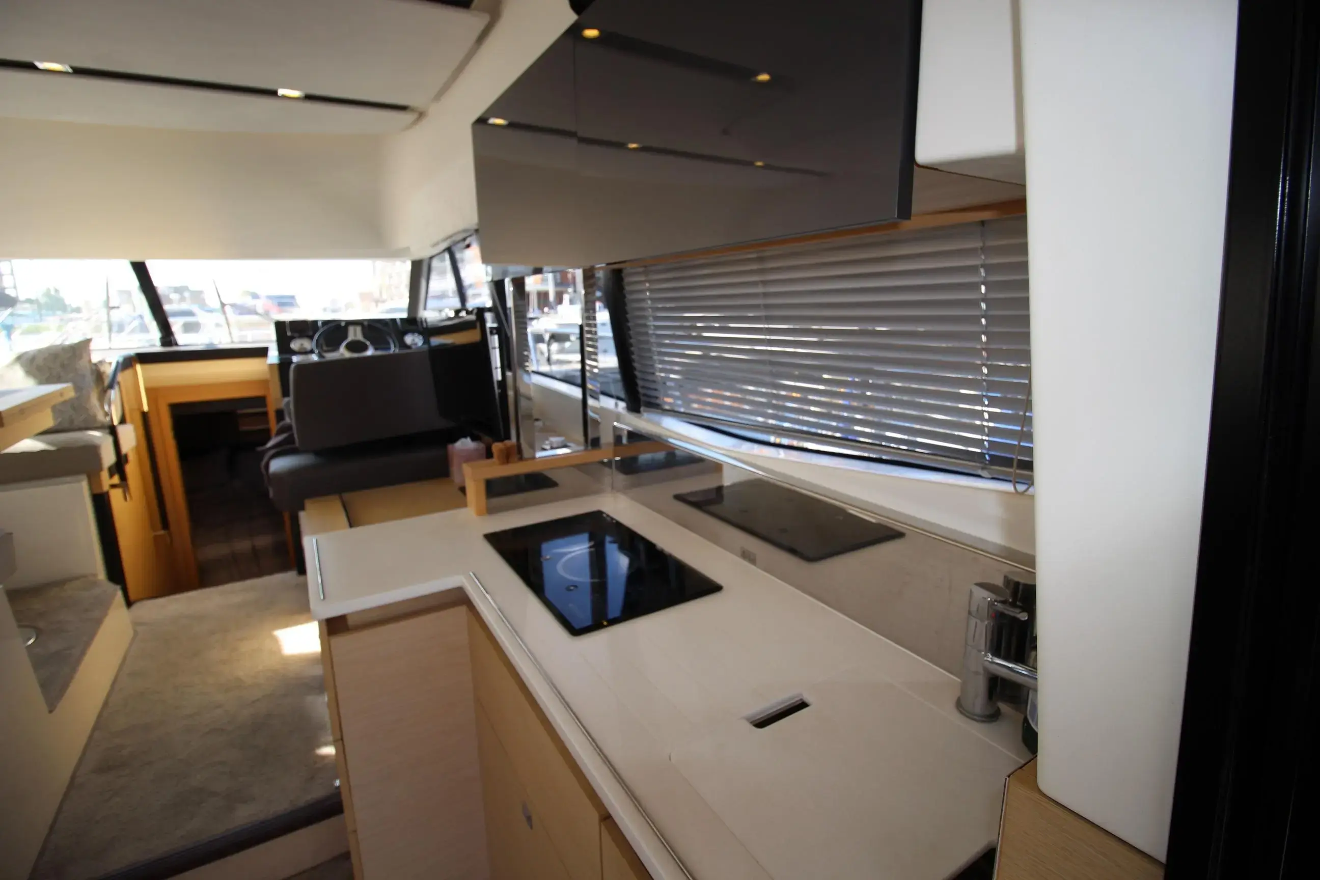 Thumbnail von Prestige 420