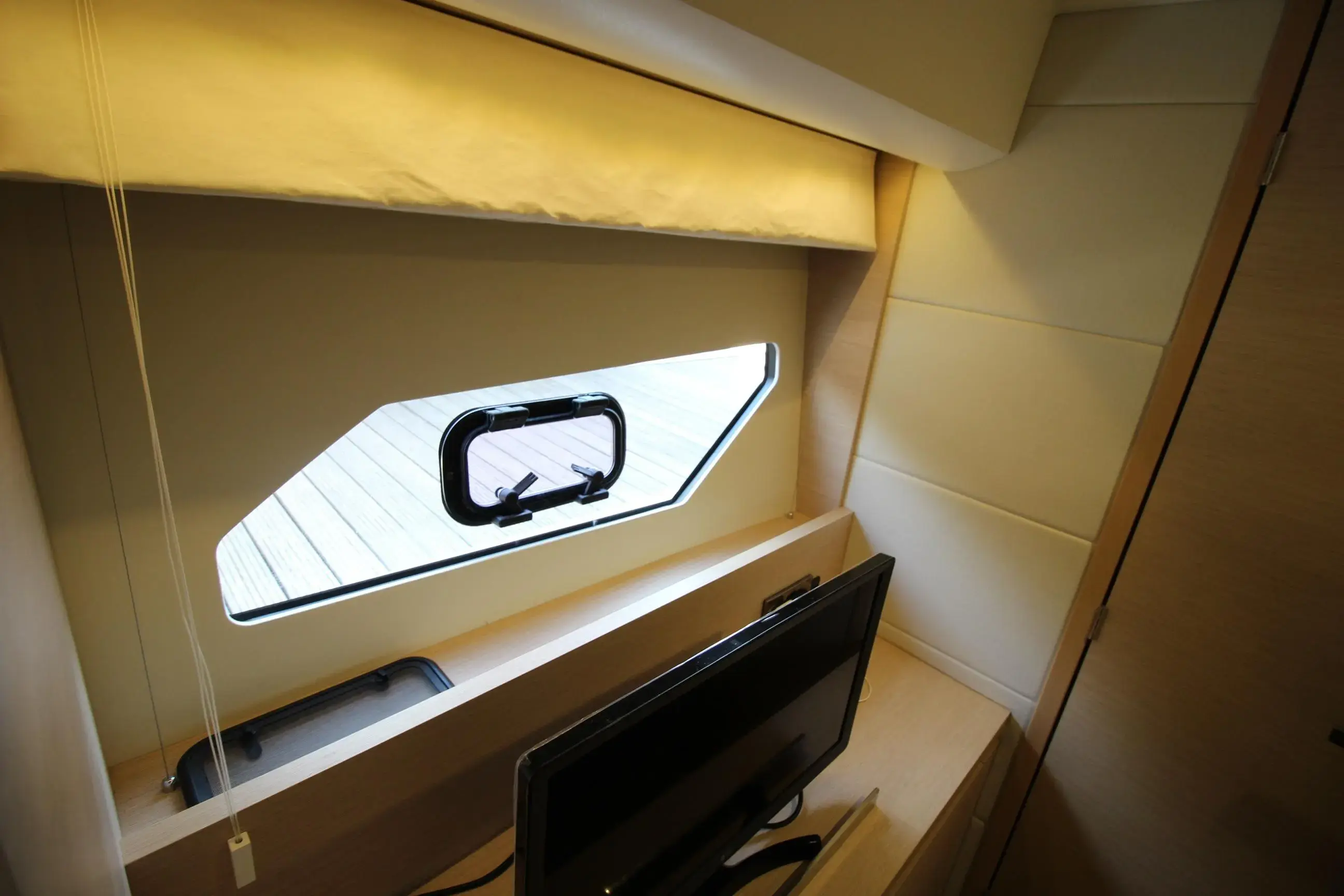 Thumbnail von Prestige 420