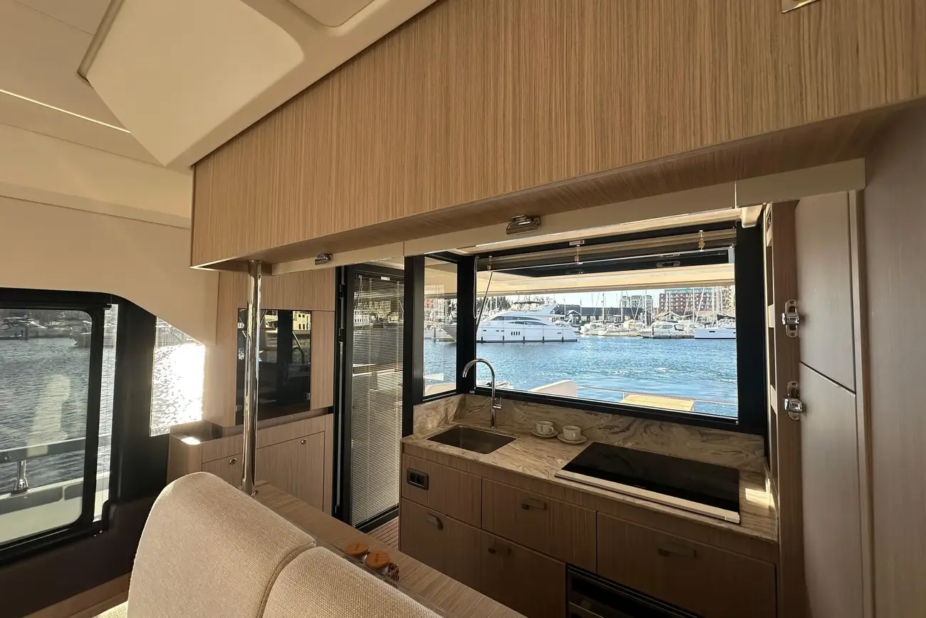 Thumbnail von Prestige F4.9