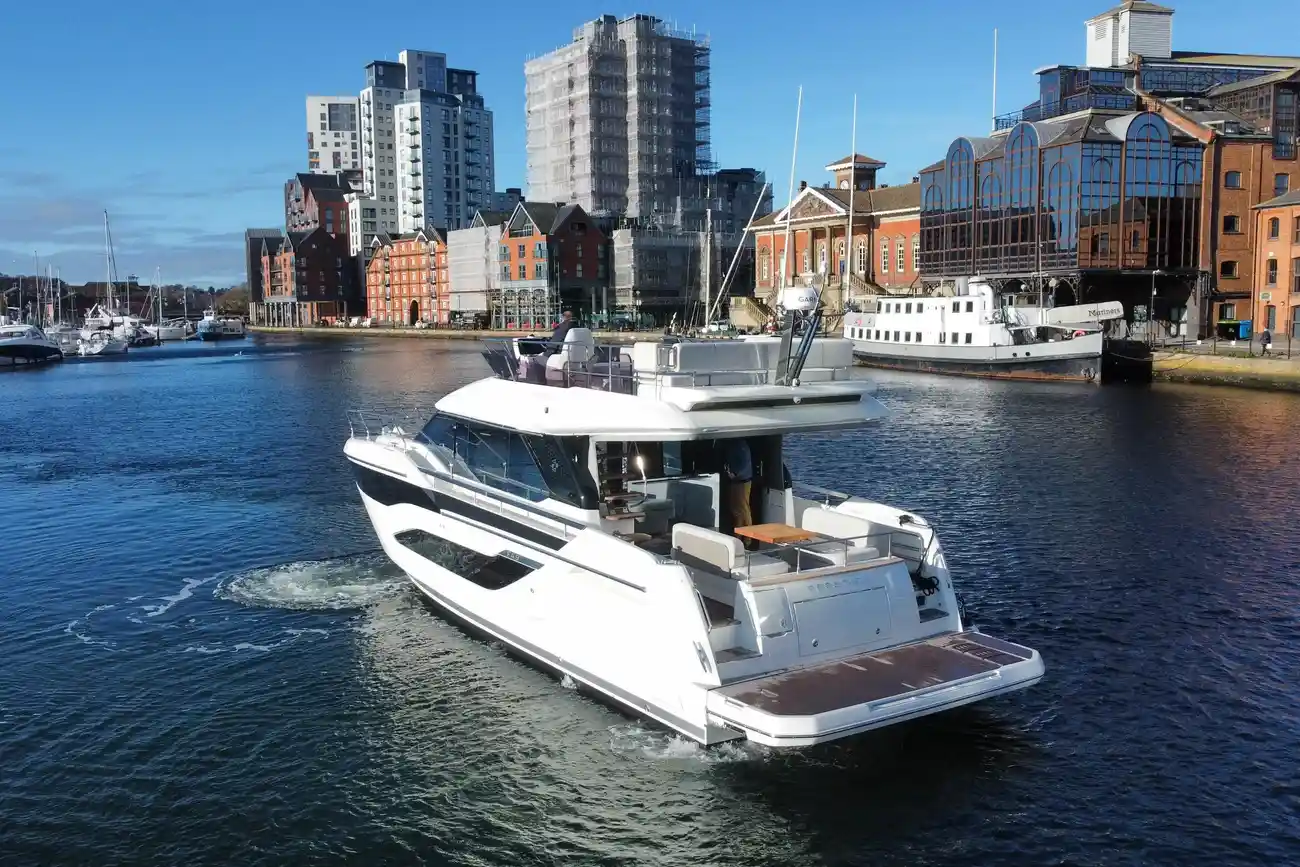 Thumbnail von Prestige F4.9