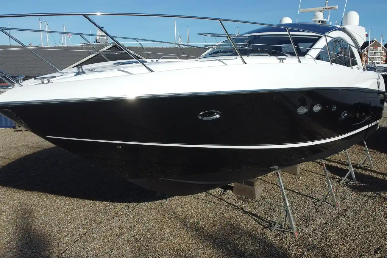 Sunseeker Portofino 48