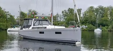 Thumbnail von Beneteau Oceanis 38.1 Tink