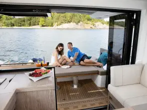 Thumbnail von Sealine C390 NU BESCHIKBAAR NU