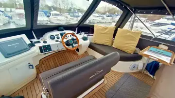 Thumbnail von Sealine F36 Sea Witch