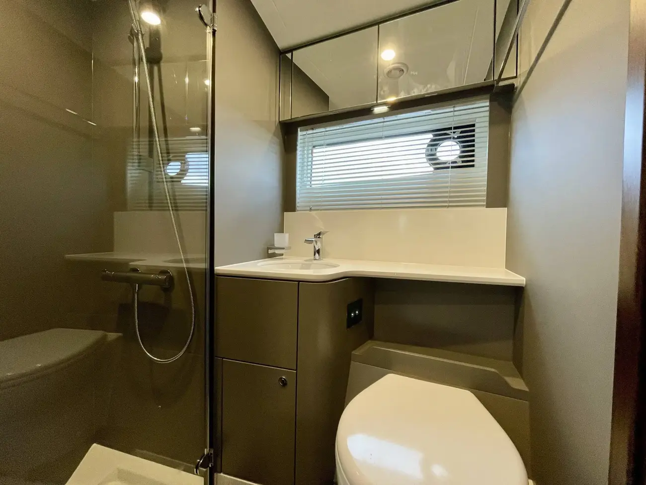 Thumbnail von Fairline Targa 40