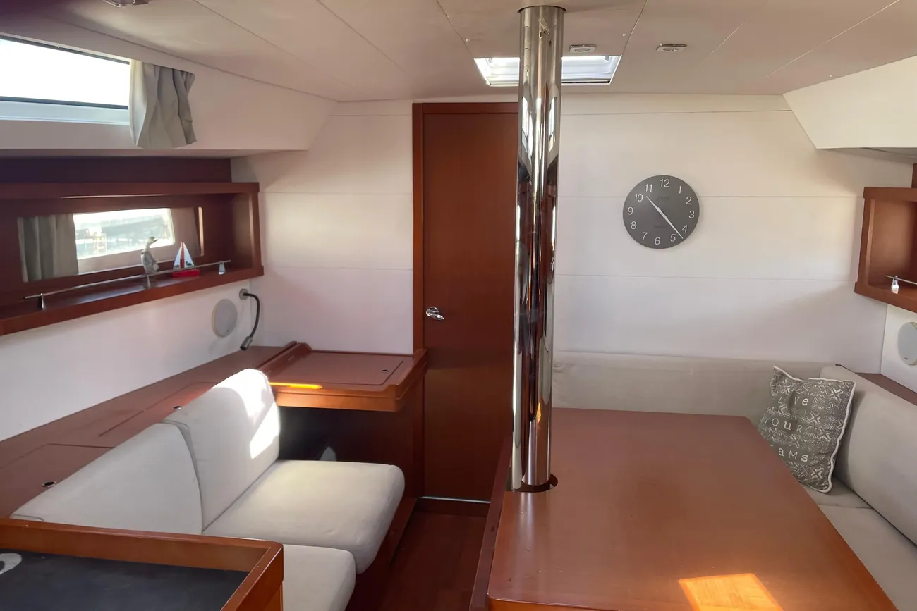 Thumbnail von Beneteau Oceanis 41