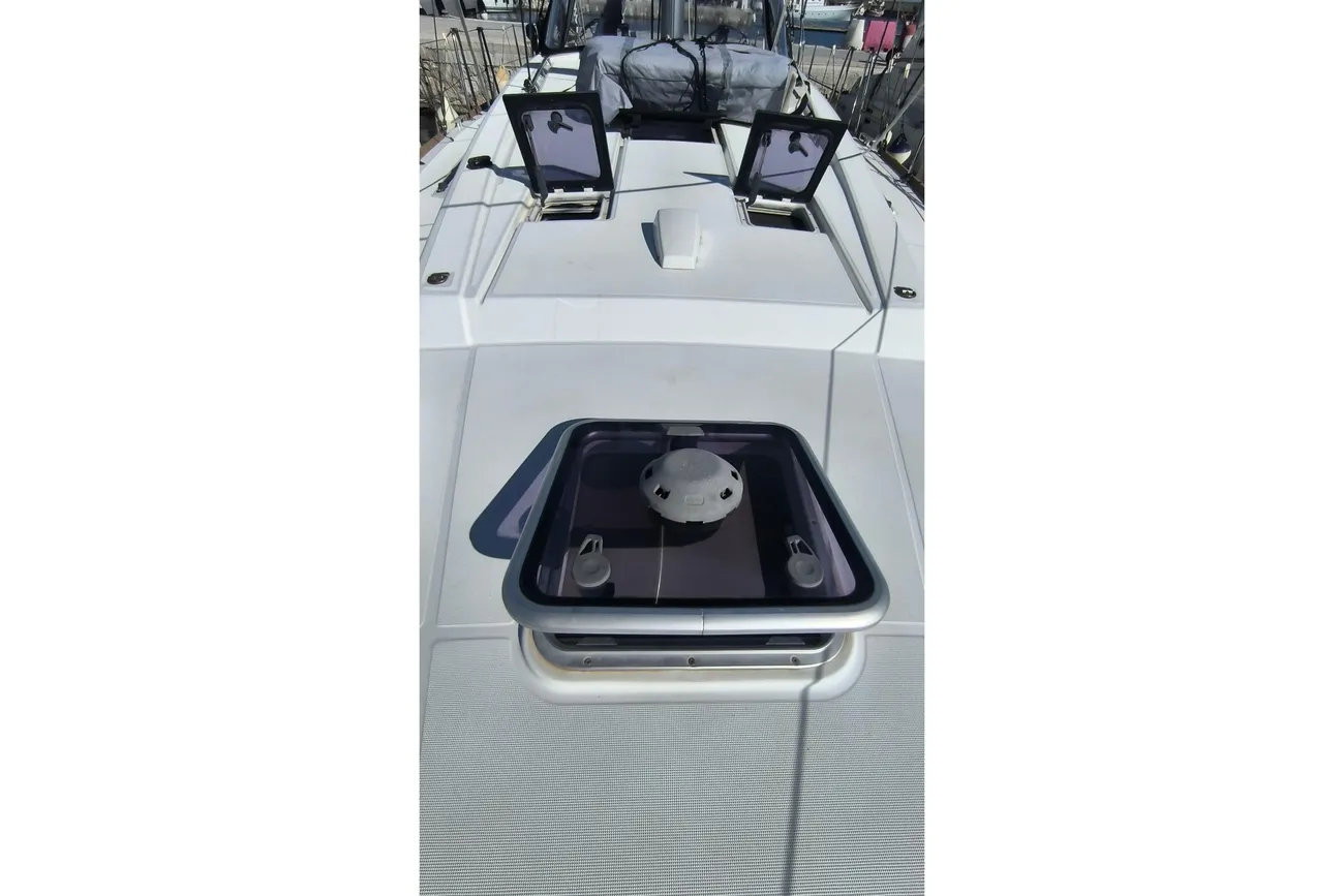 Thumbnail von Beneteau Oceanis 41