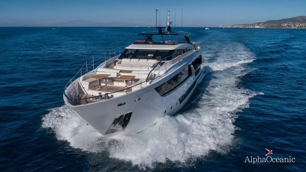 Ferretti Yachts 1000
