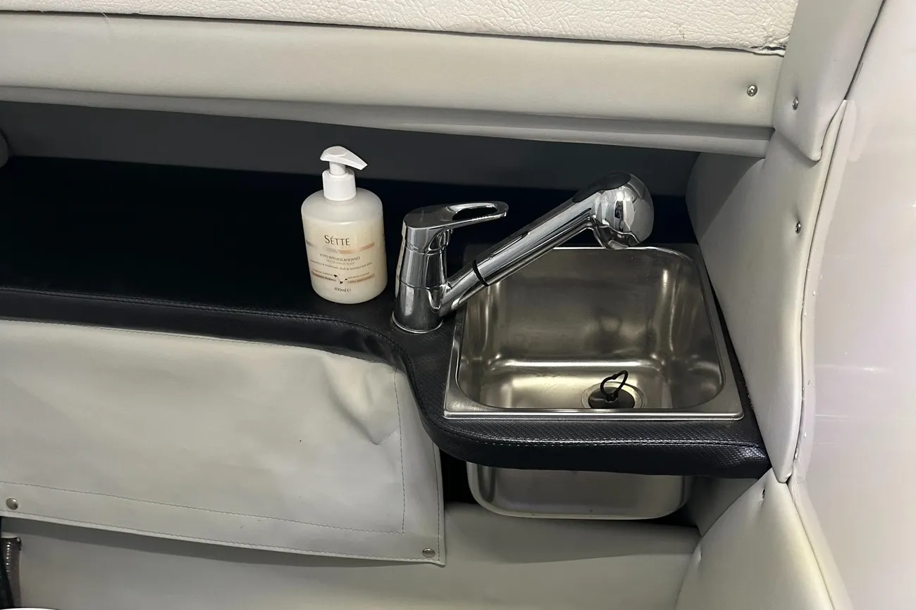 Thumbnail von Evripus Cabin 8.55