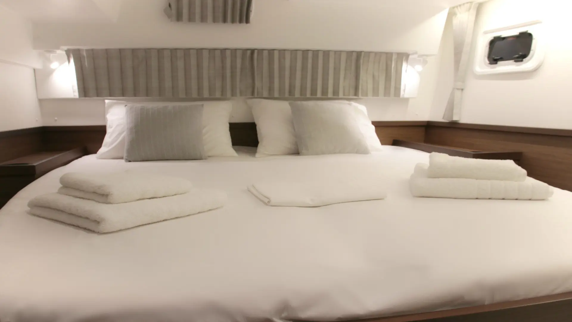 Thumbnail von Lagoon 42 Kit Cat