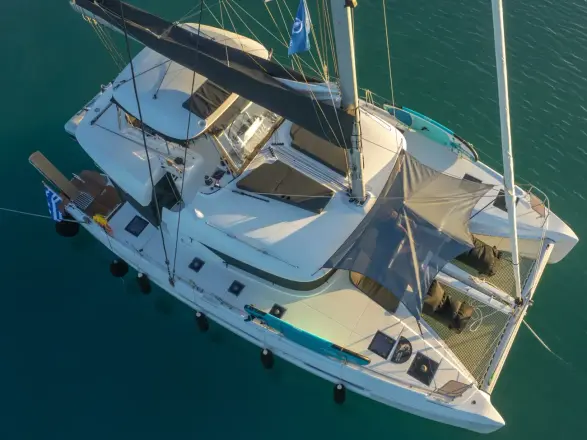 Lagoon 51 AEGEUS (кондиционер, генератор, водомёт, тиковая кокпит, подводные огни)